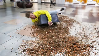 ВЛОГИ - УПАЛ С 10,000 МОНЕТ !